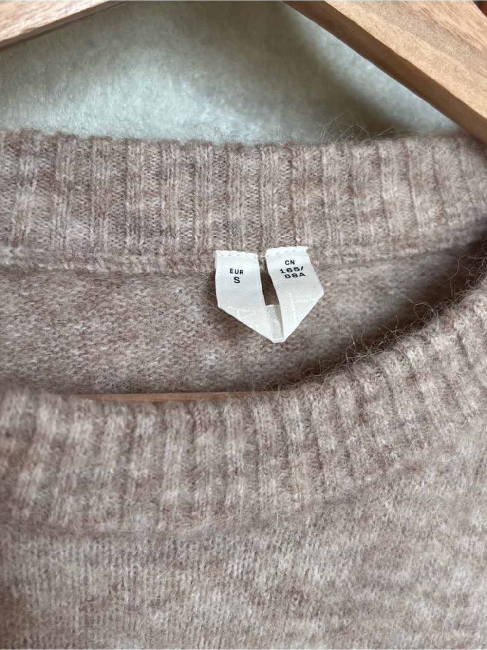 Arket Alpaca Blend Beige Sweater - Picture 3 of 7